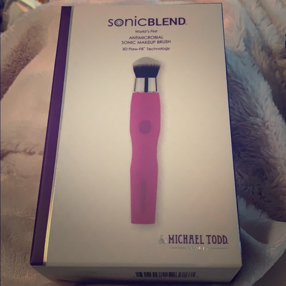 Michael Todd SonicBlend Brush.